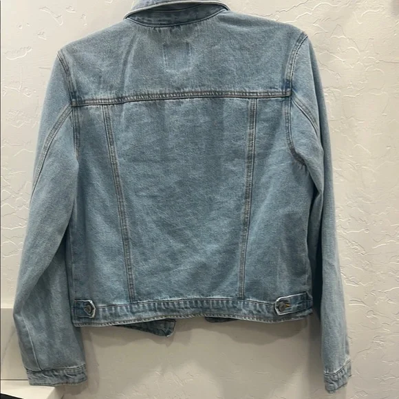 Light Blue Distressed Denim Jacket - Picture 4 of 4